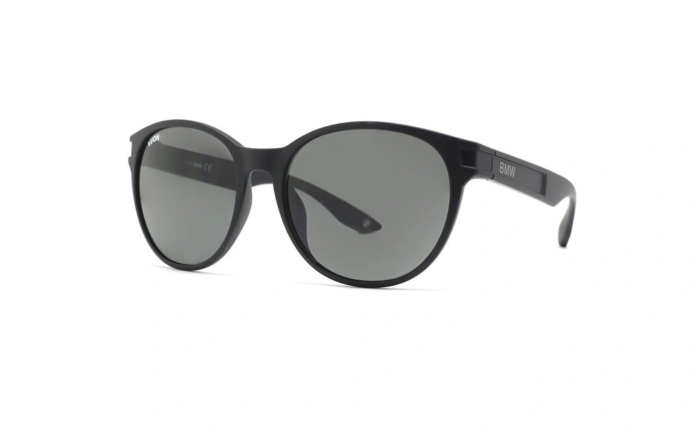 عینک آفتابی پلاریزه ب ام و فریم گرد کائوچویی و عدسی دودی پلاریزه - عکس از زاویه سه رخ