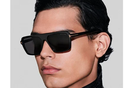 عینک آفتابی کائوچویی قهوه ای تام فورد - عکس مدل